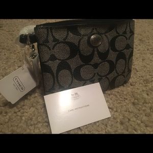 Coach classic wristlet